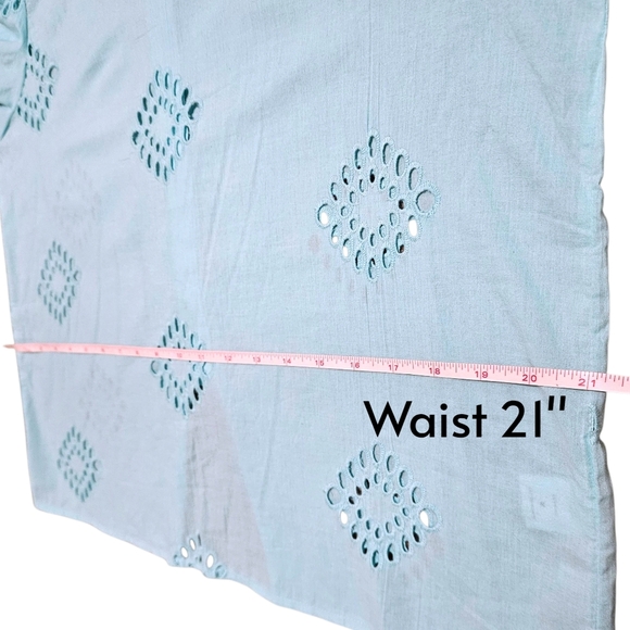 NWT New York & Company Eyelet Puff Sleeve Blouse M Aqua Blue Back Button Up - Picture 10 of 12